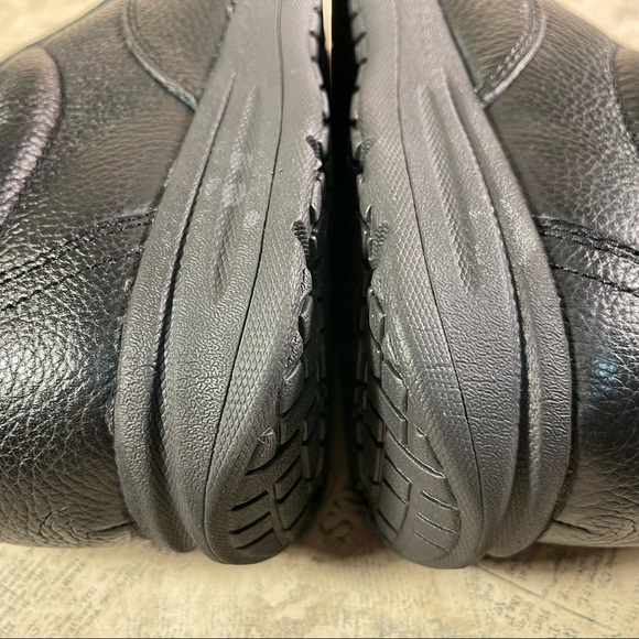 Nunn Bush Men's Heritage Cam Slip-On Shoes - Picture 10 of 14